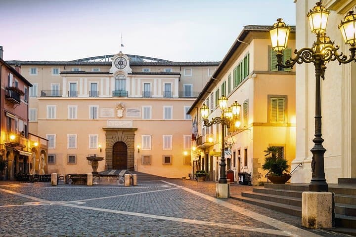 Access to the Apostolic Palace and Garden of Castel Gandolfo — photo 1 of 5