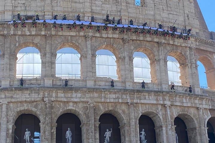 Guided tour Colossum & Ancient Roma & Mamertine Prison — photo 1 of 36