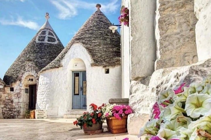 UNESCO tour Van tour ALBEROBELLO MATERA I TRULLI I SASSI — photo 1 of 6