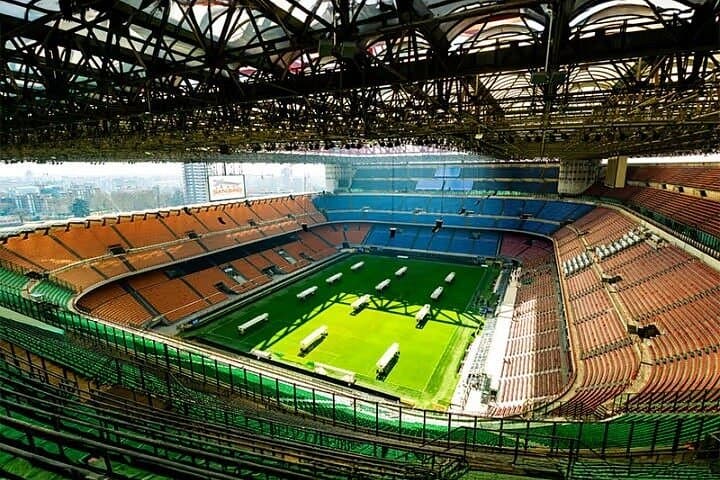 San Siro Museum Ticket and Gray Line Milan Hop-On Hop-Off Bus — photo 1 of 12