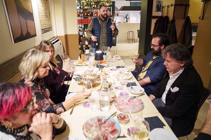Lazio Wine and Olive Oil Tasting with Pairings in Rome — photo 1 of 14