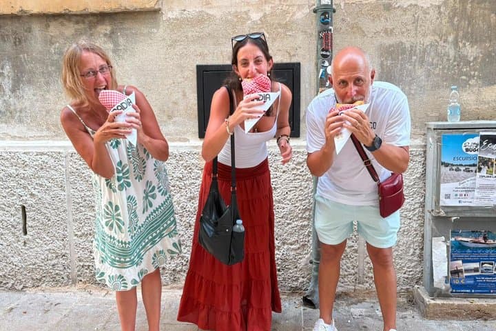 Street Food Tour of Monopoli — photo 1 of 18