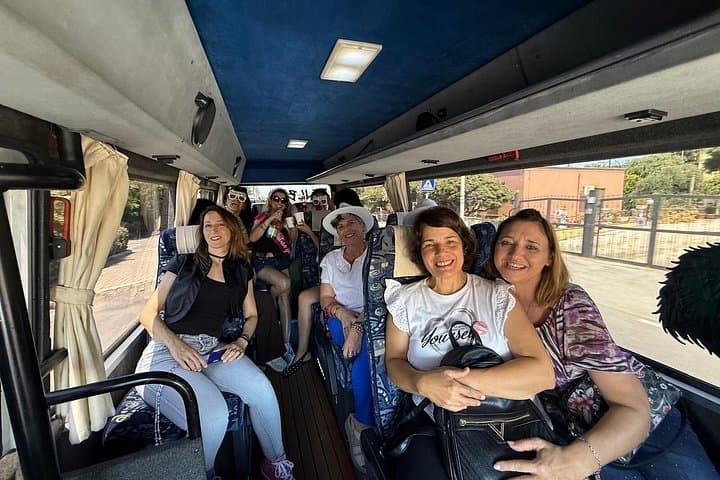 San Gregorio Armeno Markets in Naples by Bus Granturismo — photo 1 of 17