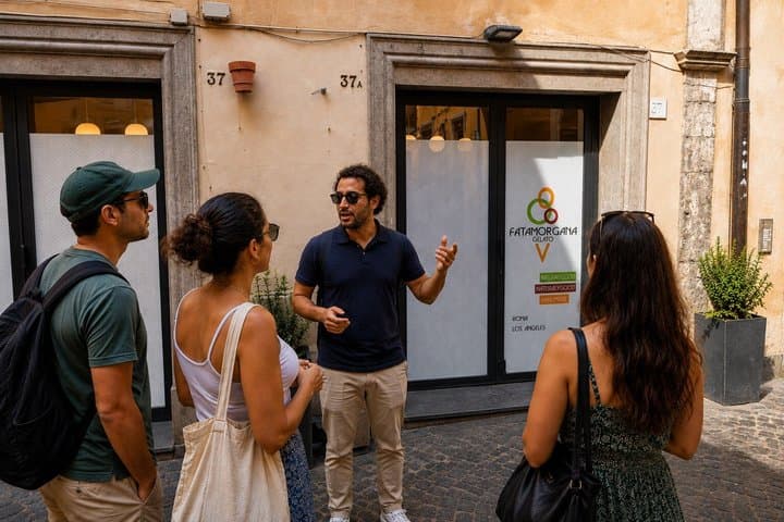 Experience Rome with Snacks and Facts — photo 1 of 7