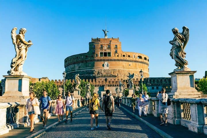Rome Colosseum, Forum and Pantheon Tour with Castel Sant’Angelo — photo 1 of 13