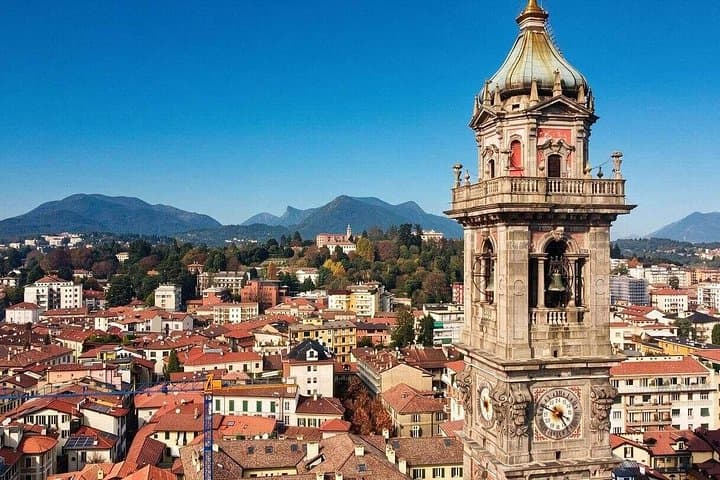 Hello Varese: Private 2-Hour Intro City Walk with Local Guide — photo 1 of 6