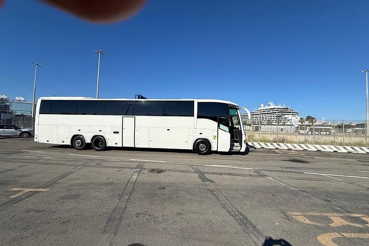 Bus transfer from Civitavecchia to Rome and vice versa, — photo 1 of 9
