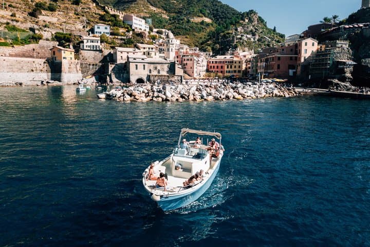 Cinque Terre Boat Tours Experience with Aperitivo and Swim — photo 1 of 28