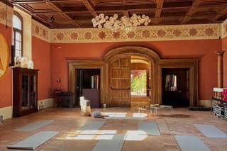 Val d'Orcia : Yoga lesson with Margherita