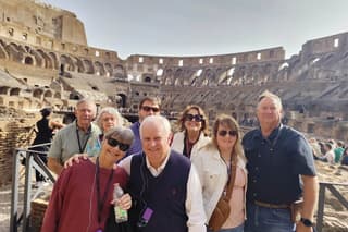 Small Group Tour of Colosseum, Forum, Palatine - all inclusive