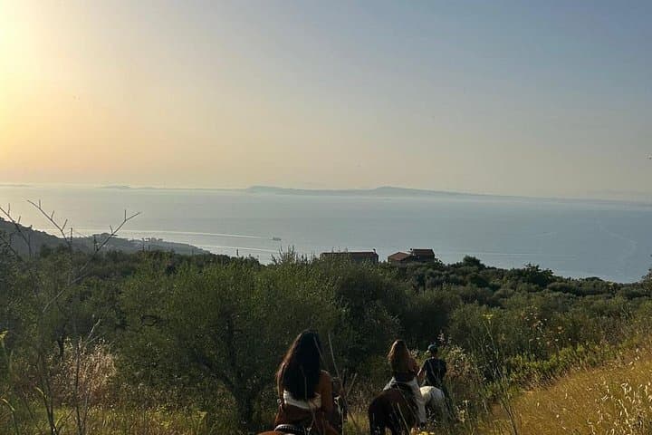 Horseback Riding in the Sorrento Hills with Aperitif — photo 1 of 7