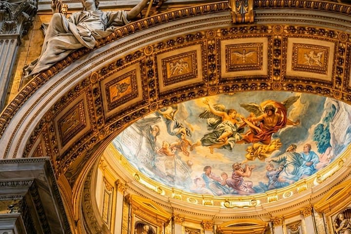 Vatican Key Master Unlock the Sistine Chapel Before Dawn — photo 1 of 6