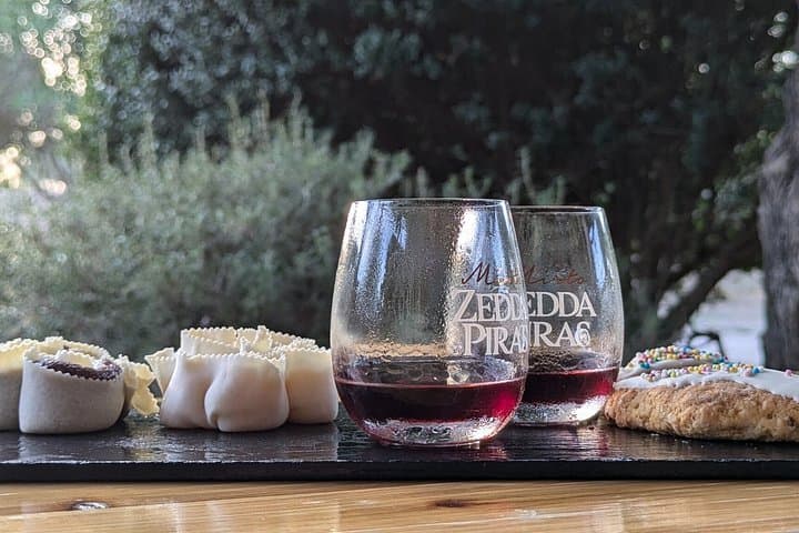 Aperitif among the olive trees — photo 1 of 6