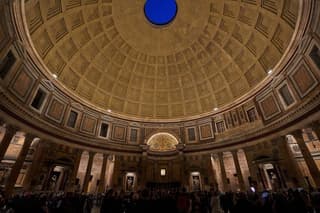 Explore Pantheon Inside with Multi Audio Guides