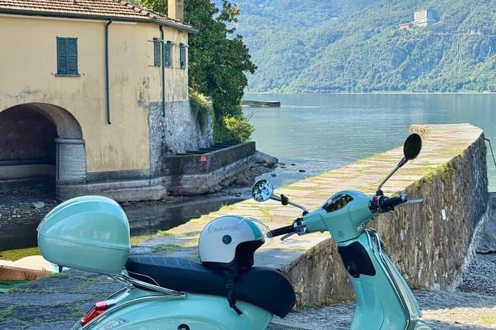 Vespa Rental on Lake Como Explore the Villages — photo 1 of 9