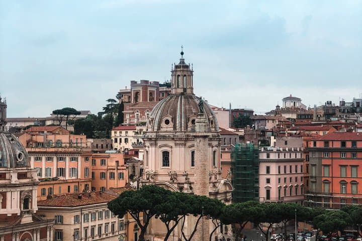 Discover Rome beyond the usual tourist itineraries. — photo 1 of 5