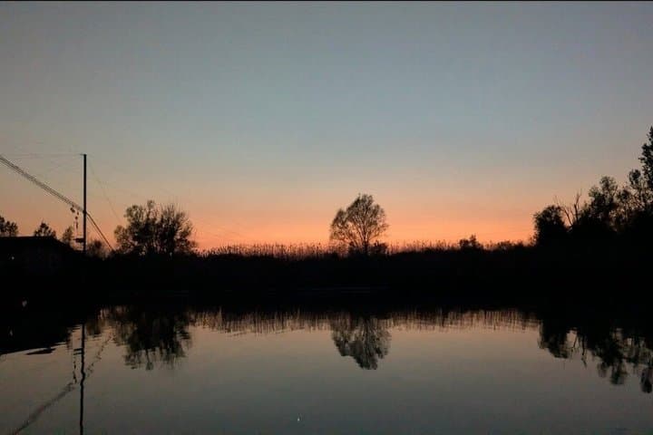 Sunset aperitivo in the lagoon — photo 1 of 4