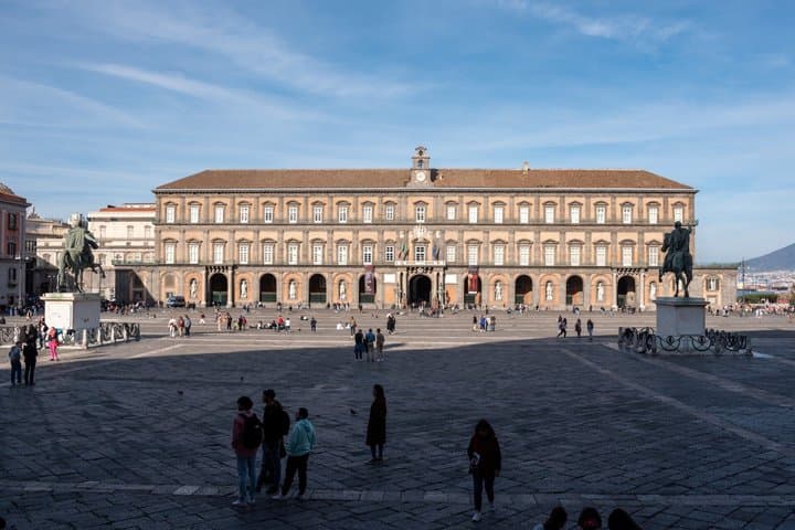Royal Palace of Naples Private Guided Tour — photo 1 of 14