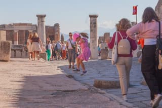Discover Pompeii: Excursion from Rome by high-speed train