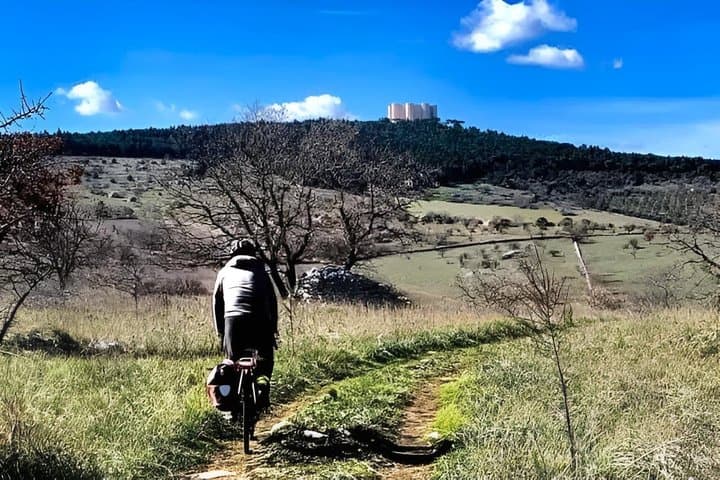 THE HIGH MEADOW BY BICYCLE medium tour of 30 km — photo 1 of 11