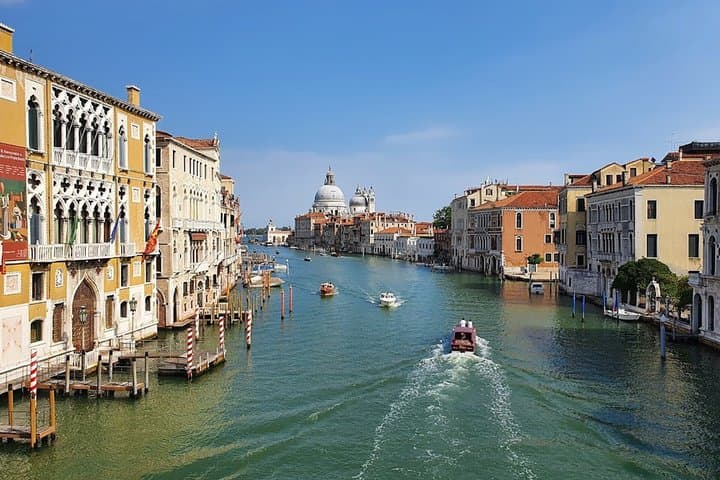 Whispers of Venice Gondola Ride on the Grand Canal — photo 1 of 13