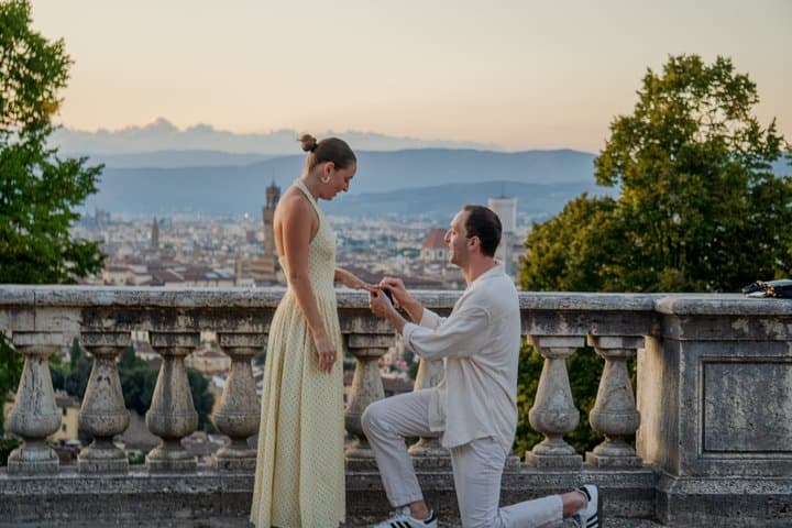 Private Photo Shoot in Florence with a Local Photographer — photo 1 of 15