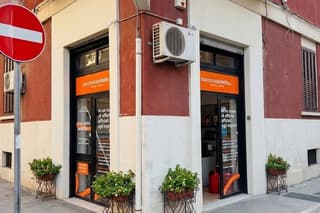 Bari City Point Luggage storage service