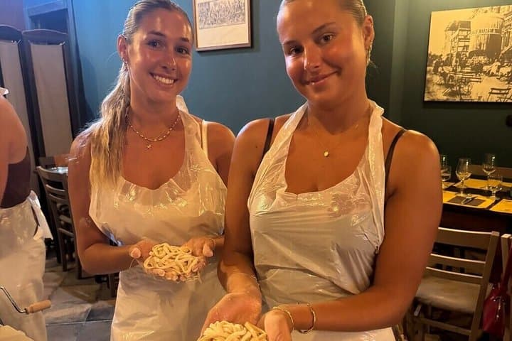 Bari Pasta and Tiramisù Cooking Class — photo 1 of 5