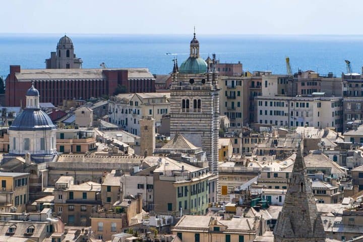 Hello Genoa: Private 2-Hour Intro City Walk with Local Guide — photo 1 of 9