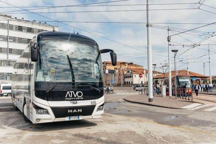 Treviso Airport Bus Express to or from Venice and Mestre — photo 1 of 4