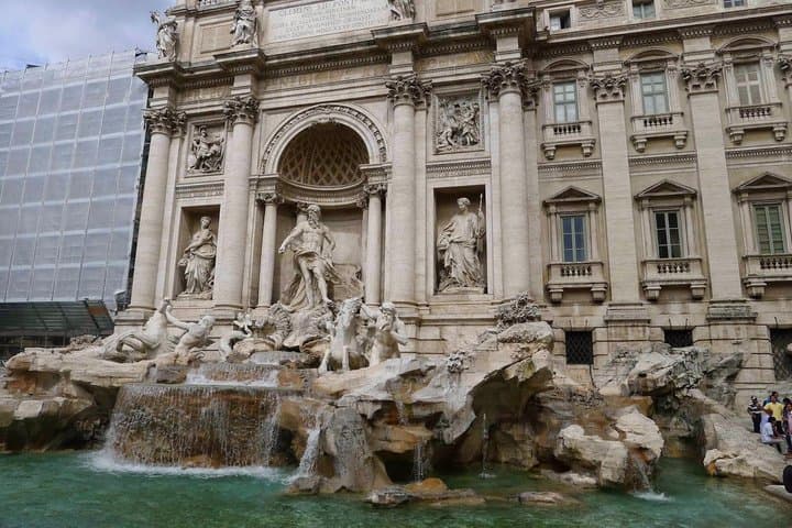 Rome: Underground of Trevi Fountain & Spanish Steps Private Tour — photo 1 of 10