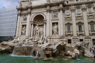 Rome: Underground of Trevi Fountain & Spanish Steps Private Tour