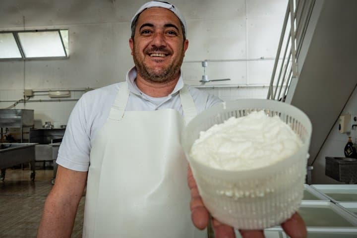 Burrata Making Experience in Andria — photo 1 of 10