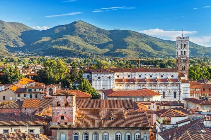 Hello Lucca: Private 2-Hour Intro City Walk with Local Guide — photo 1 of 7