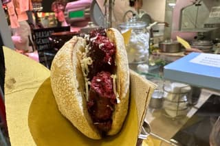 Milan Hidden Gems and Navigli Street Food Tour