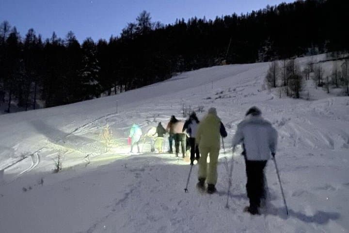 Sestriere Ciaspolata at sunset with aperitif in the hut — photo 1 of 5
