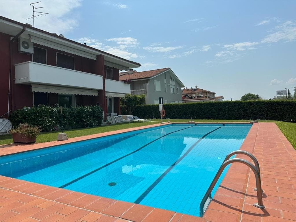 Bardolino Lake Apartments — photo 1 of 1