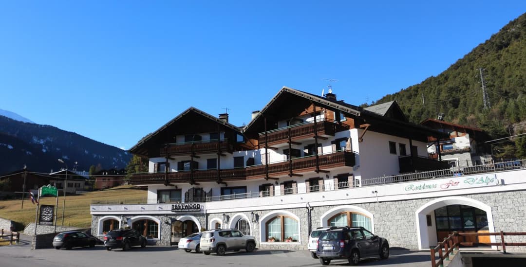 Residence Fior d'Alpe — photo 1 of 54