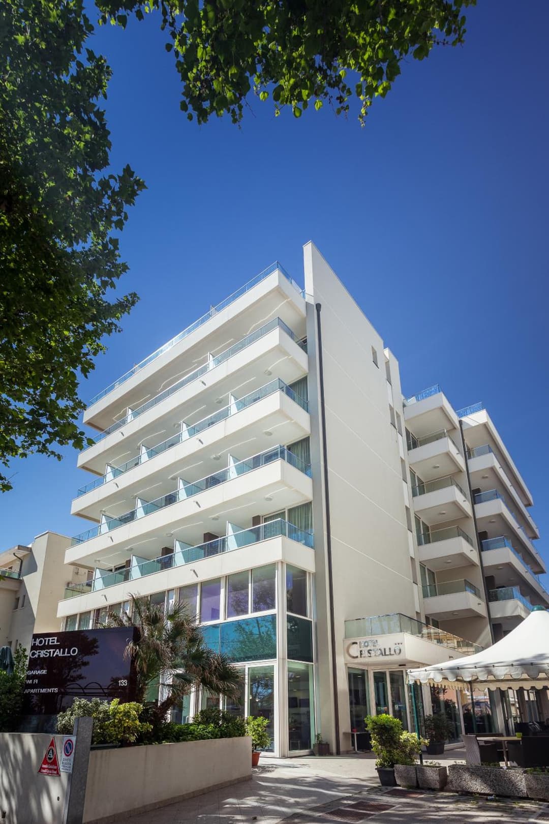 Hotel Cristallo — photo 1 of 170