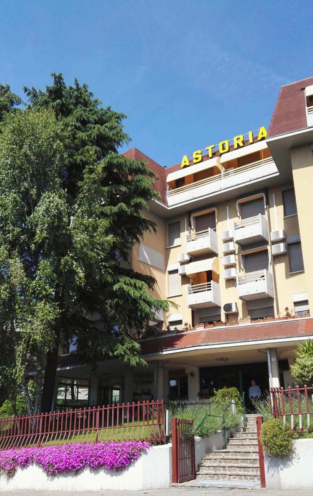 Hotel Astoria — photo 1 of 1