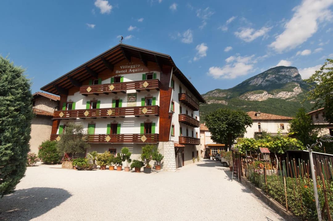 Villaggio Hotel Aquila — photo 1 of 95