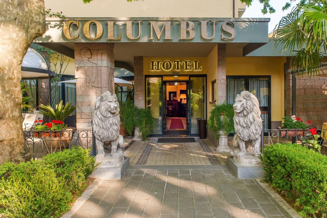 Hotel Columbus sul Lago — photo 1 of 84