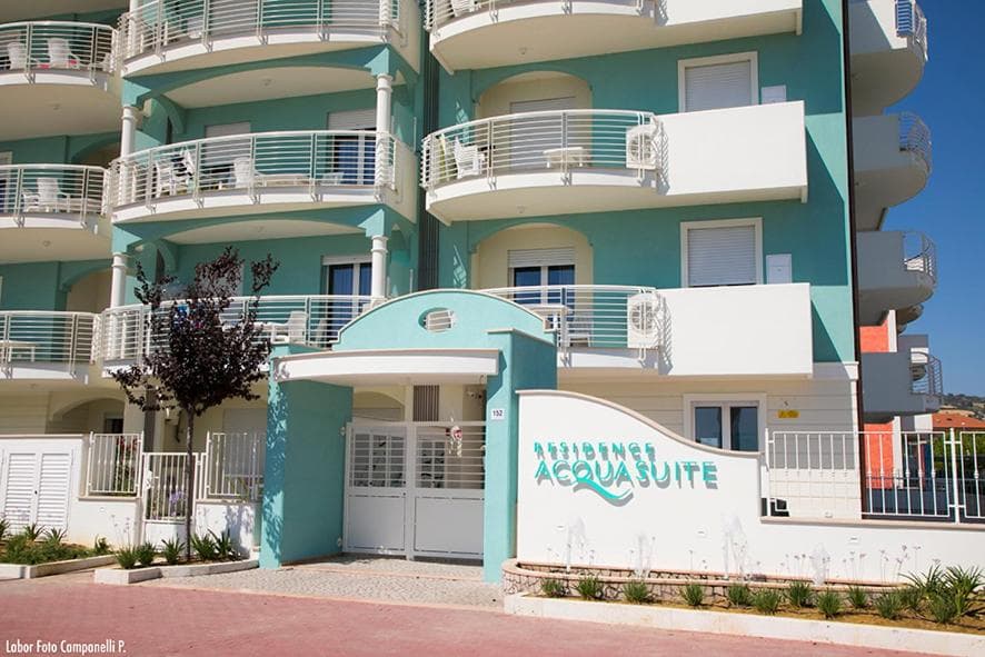 Residence Acquasuite — photo 1 of 39
