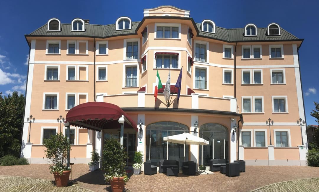Green Hotel — photo 1 of 1