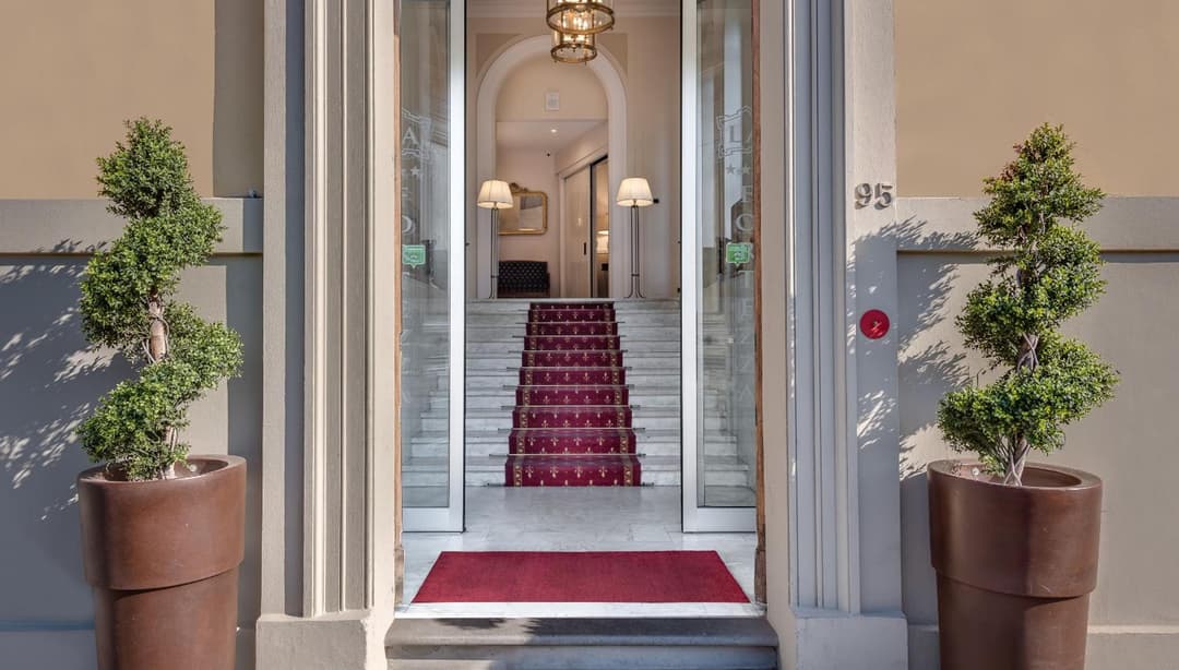 Hotel La Fortezza — photo 1 of 62