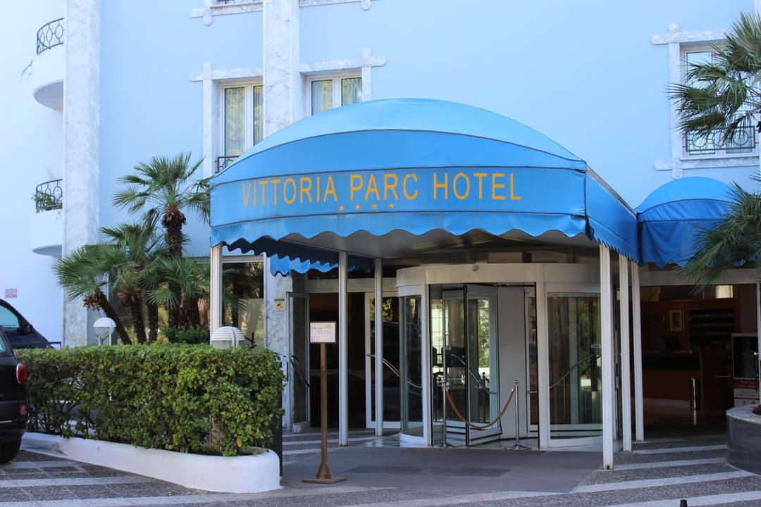 Vittoria Parc Hotel — photo 1 of 50
