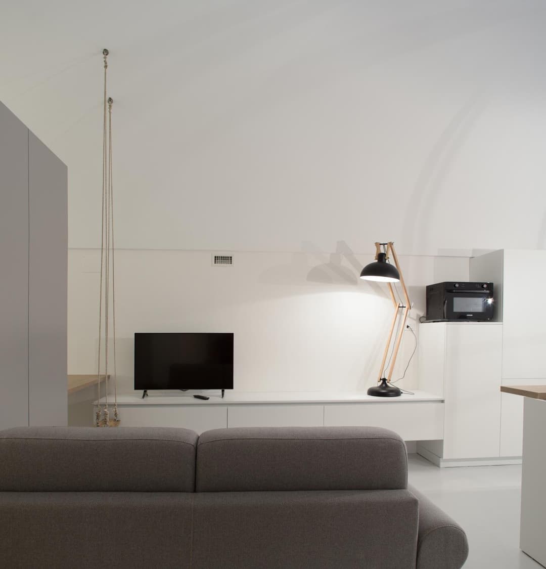 B22 - COMFY BEAUTIFUL LOFT — photo 1 of 1