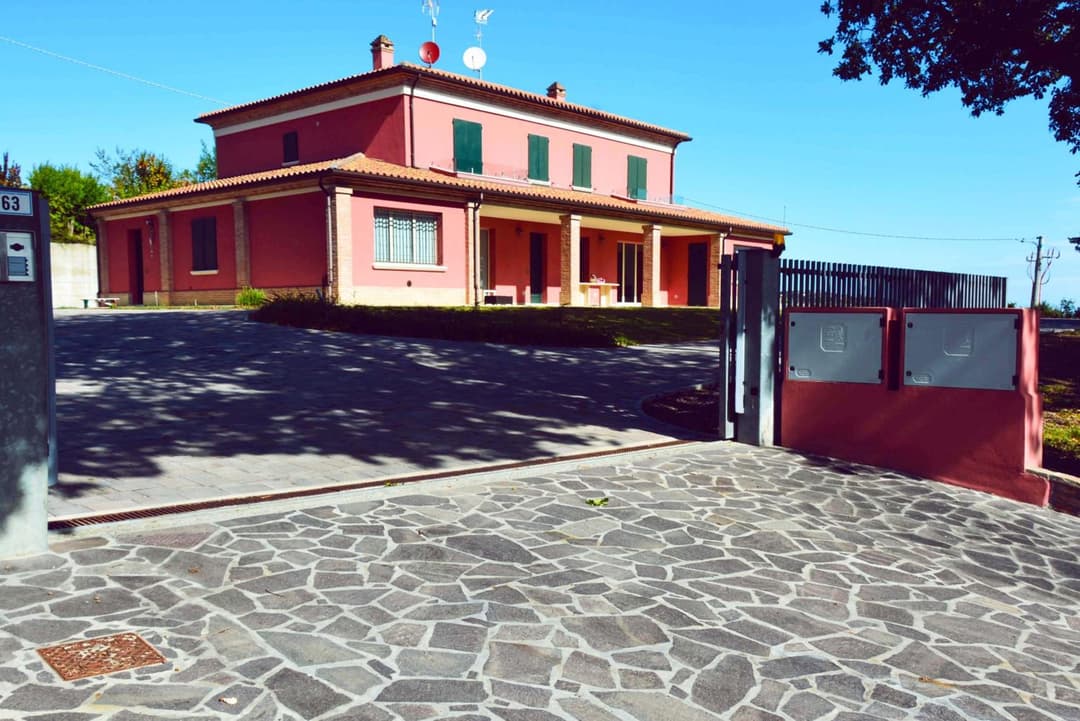 Rinaldi House — photo 1 of 1