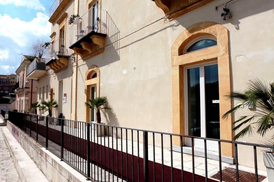 Hotel La Dimora di Piazza Carmine — photo 1 of 1