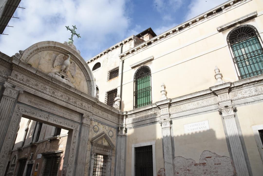 Sweet Apartment Frari — photo 1 of 20